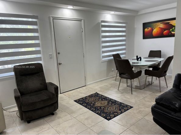 251 SW 132nd Way 306H, Pembroke Pines FL 33027