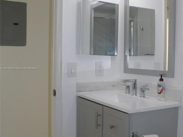 251 SW 132nd Way 306H, Pembroke Pines FL 33027