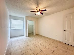 481 SW 113th Way 481, Pembroke Pines FL 33025