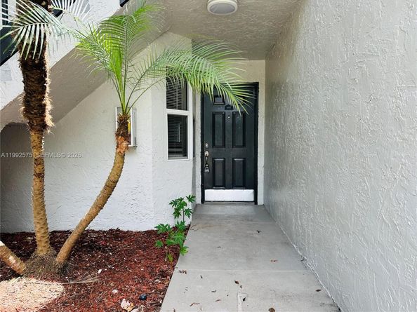 481 SW 113th Way 481, Pembroke Pines FL 33025