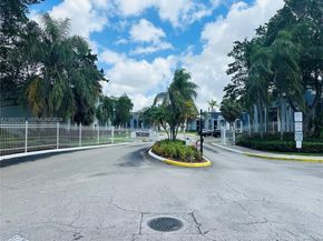 481 SW 113th Way 481, Pembroke Pines FL 33025
