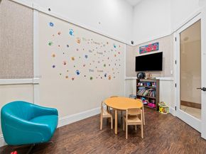 8771 NW 41st St, Cooper City FL 33024