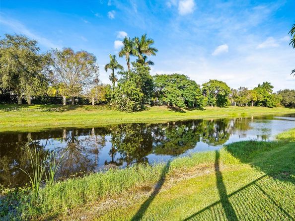 8771 NW 41st St, Cooper City FL 33024