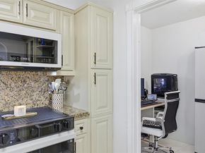 7511 Taylor St, Hollywood FL 33024