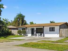 7511 Taylor St, Hollywood FL 33024