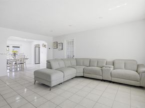 7511 Taylor St, Hollywood FL 33024