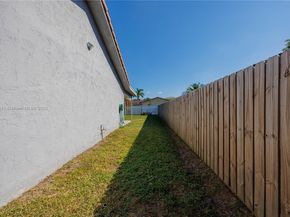 2713 NW 123rd Ave, Coral Springs FL 33065