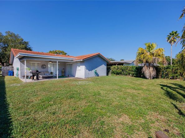 2713 NW 123rd Ave, Coral Springs FL 33065