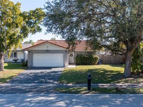 2713 NW 123rd Ave, Coral Springs FL 33065