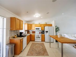 2713 NW 123rd Ave, Coral Springs FL 33065