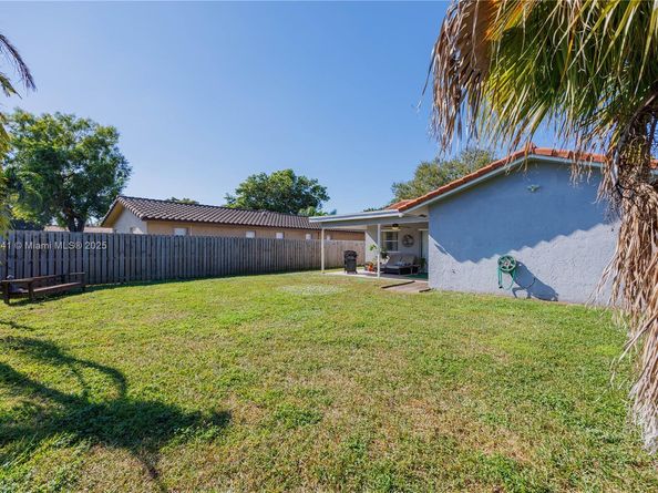 2713 NW 123rd Ave, Coral Springs FL 33065