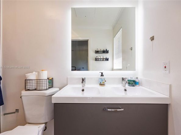 2713 NW 123rd Ave, Coral Springs FL 33065