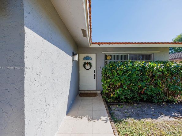 2713 NW 123rd Ave, Coral Springs FL 33065