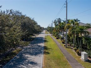 2713 NW 123rd Ave, Coral Springs FL 33065