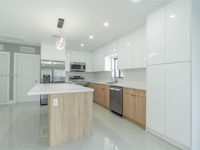 22860 SW 122nd PL, Miami FL 33170