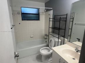 9203 NW 38th Dr 12, Coral Springs FL 33065