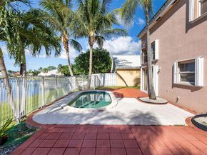 13950 Oak Ridge Dr, Davie FL 33325