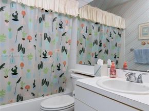 13950 Oak Ridge Dr, Davie FL 33325