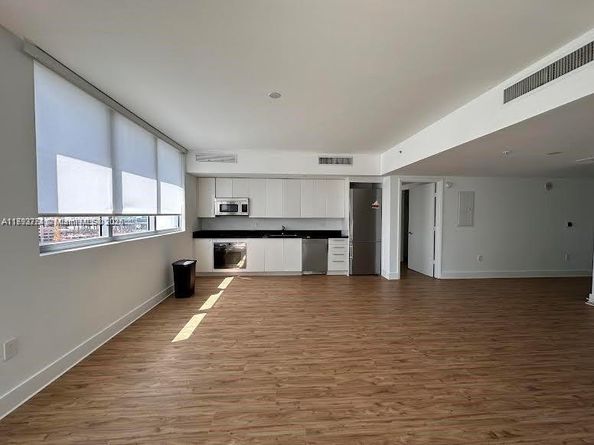 92 SW 3rd St 1105, Miami FL 33130