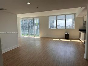 92 SW 3rd St 1105, Miami FL 33130