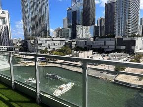 92 SW 3rd St 1105, Miami FL 33130