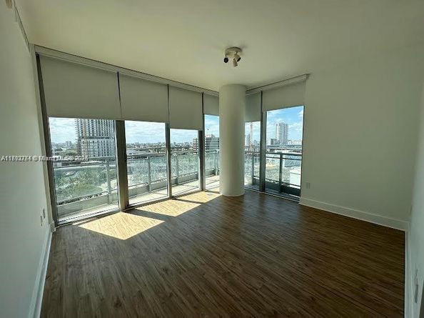 92 SW 3rd St 1105, Miami FL 33130