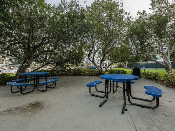 600 Three Islands Blvd 214, Hallandale Beach FL 33009