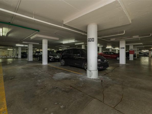 600 Three Islands Blvd 214, Hallandale Beach FL 33009