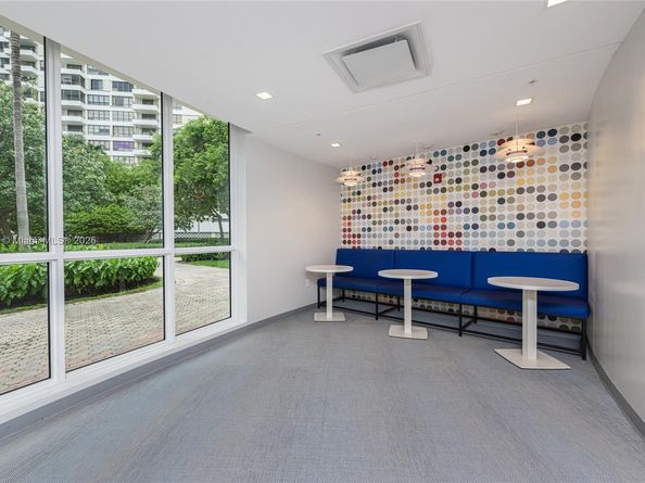 600 Three Islands Blvd 214, Hallandale Beach FL 33009