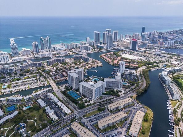 600 Three Islands Blvd 214, Hallandale Beach FL 33009