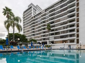 600 Three Islands Blvd 214, Hallandale Beach FL 33009