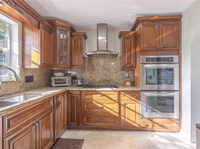 743 SE 10th Ter, Deerfield Beach FL 33441