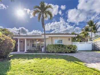 743 SE 10th Ter