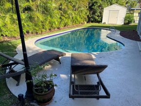 743 SE 10th Ter, Deerfield Beach FL 33441