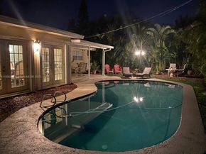 743 SE 10th Ter, Deerfield Beach FL 33441
