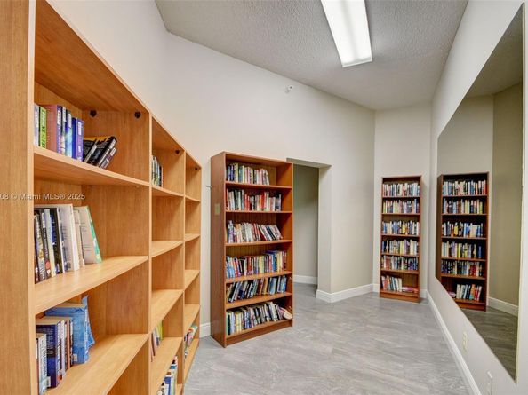 3597 Birdie Dr 107, Lake Worth FL 33467
