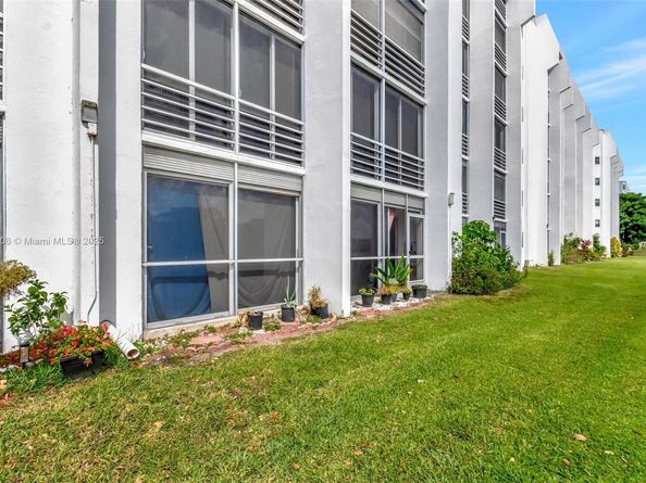 3597 Birdie Dr 107, Lake Worth FL 33467