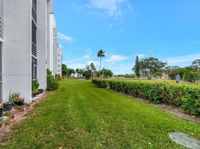 3597 Birdie Dr 107, Lake Worth FL 33467