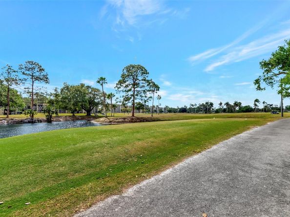 3597 Birdie Dr 107, Lake Worth FL 33467