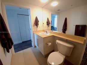 325 S Biscayne Blvd 3414, Miami FL 33131