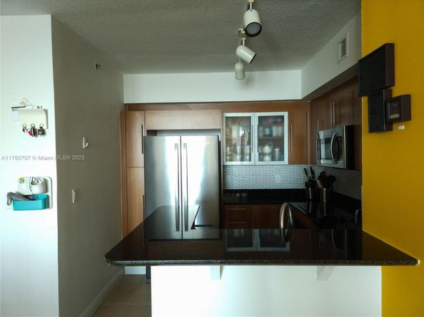 325 S Biscayne Blvd 3414, Miami FL 33131