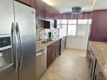 18061 Biscayne Blvd