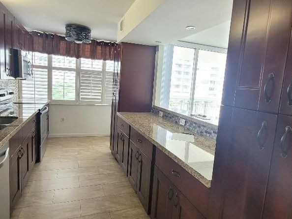 18061 Biscayne Blvd 301, Aventura FL 33160