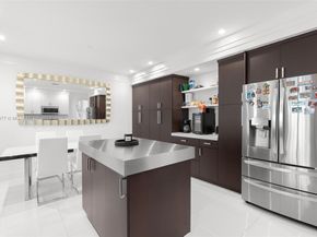 10548 NW 56th Dr, Coral Springs FL 33076