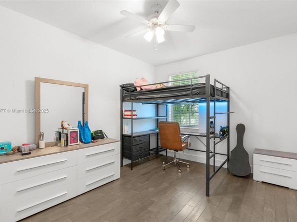 10548 NW 56th Dr, Coral Springs FL 33076