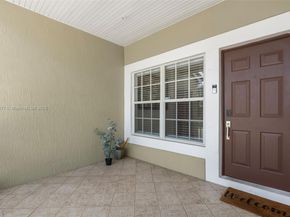 10548 NW 56th Dr, Coral Springs FL 33076