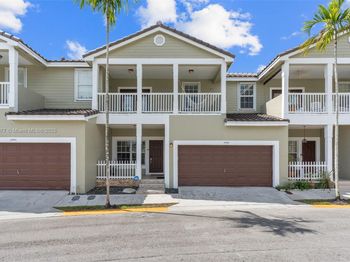 10548 NW 56th Dr