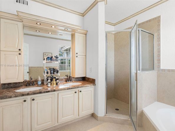 10548 NW 56th Dr, Coral Springs FL 33076