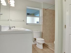 1221 Singer Dr, Singer Island FL 33404
