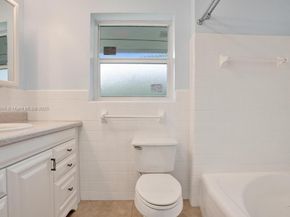 1221 Singer Dr, Singer Island FL 33404